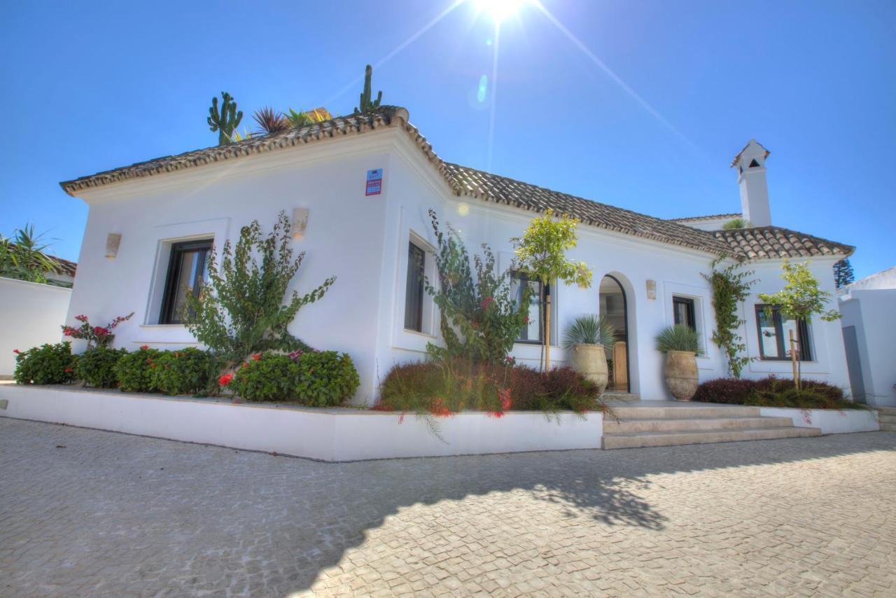 Villa Mas Tranquila - A Stylish Villa With Pool 150 M From The Beach Conil De La Frontera Exterior photo