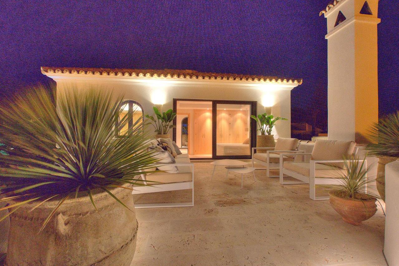 Villa Mas Tranquila - A Stylish Villa With Pool 150 M From The Beach Conil De La Frontera Exterior photo