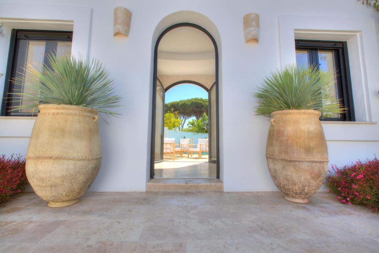 Villa Mas Tranquila - A Stylish Villa With Pool 150 M From The Beach Conil De La Frontera Exterior photo