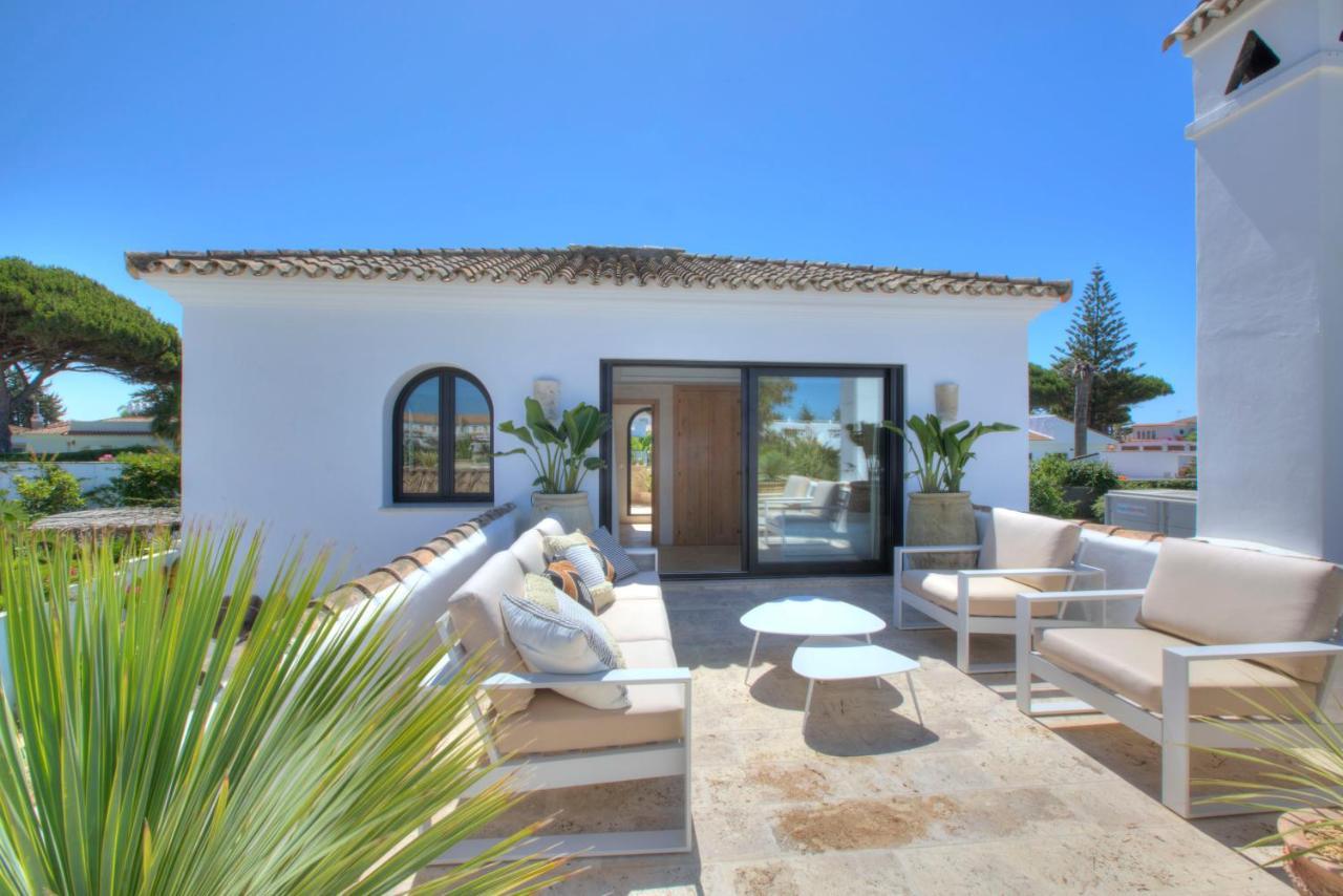 Villa Mas Tranquila - A Stylish Villa With Pool 150 M From The Beach Conil De La Frontera Exterior photo