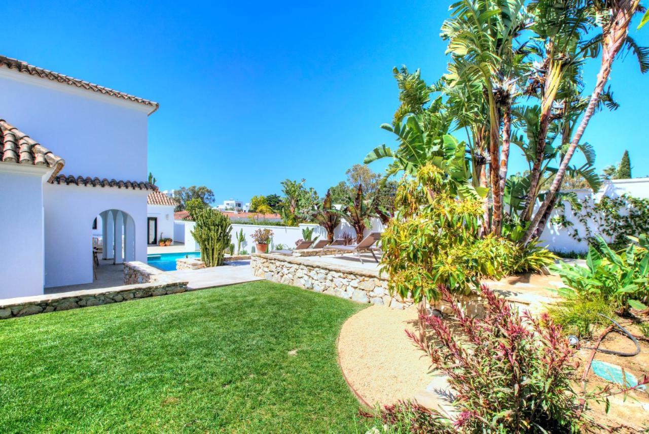 Villa Mas Tranquila - A Stylish Villa With Pool 150 M From The Beach Conil De La Frontera Exterior photo