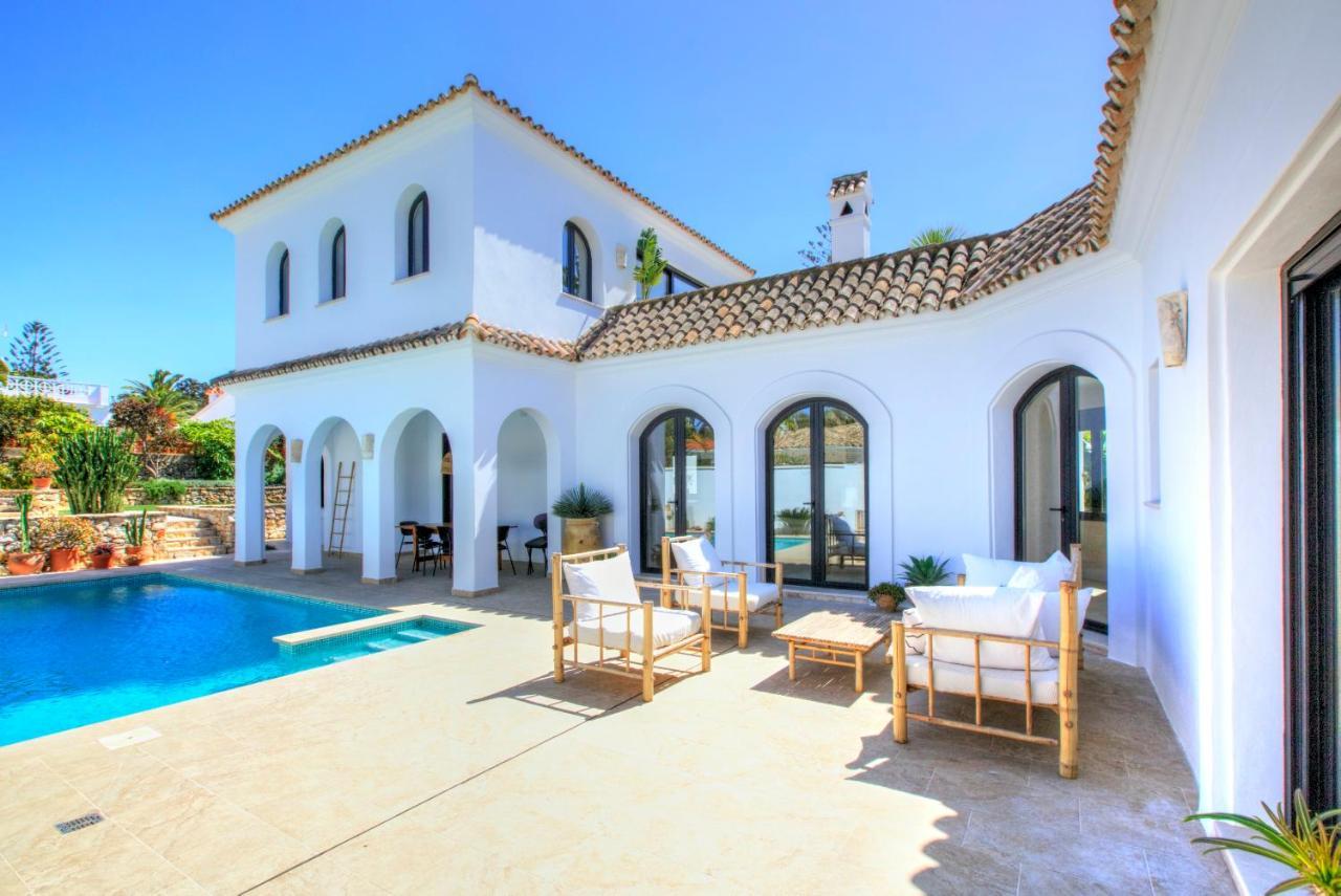 Villa Mas Tranquila - A Stylish Villa With Pool 150 M From The Beach Conil De La Frontera Exterior photo